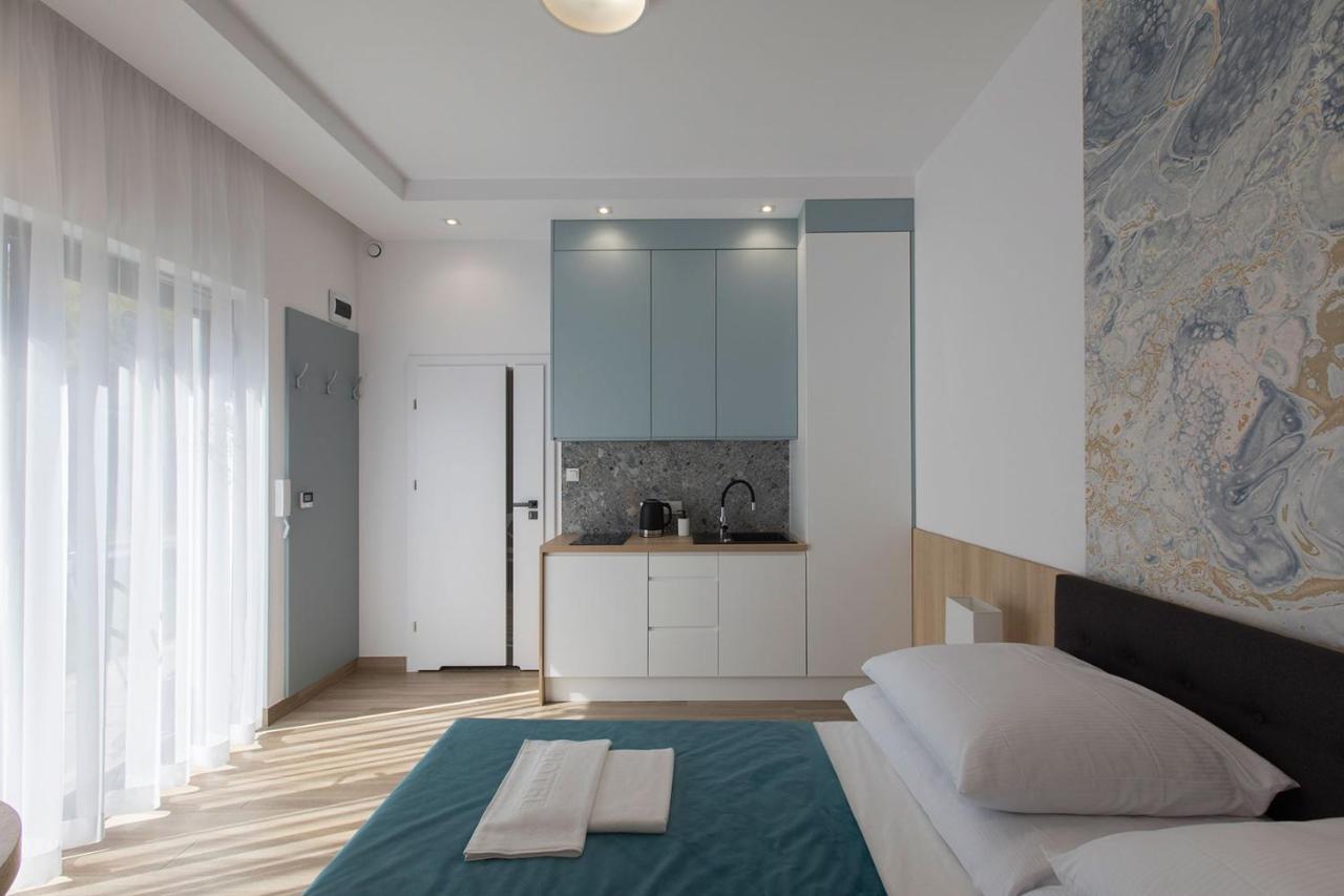 Willa Przy Porcie - Apartamenty Z Aneksami Kuchennymi อุสตกา ภายนอก รูปภาพ