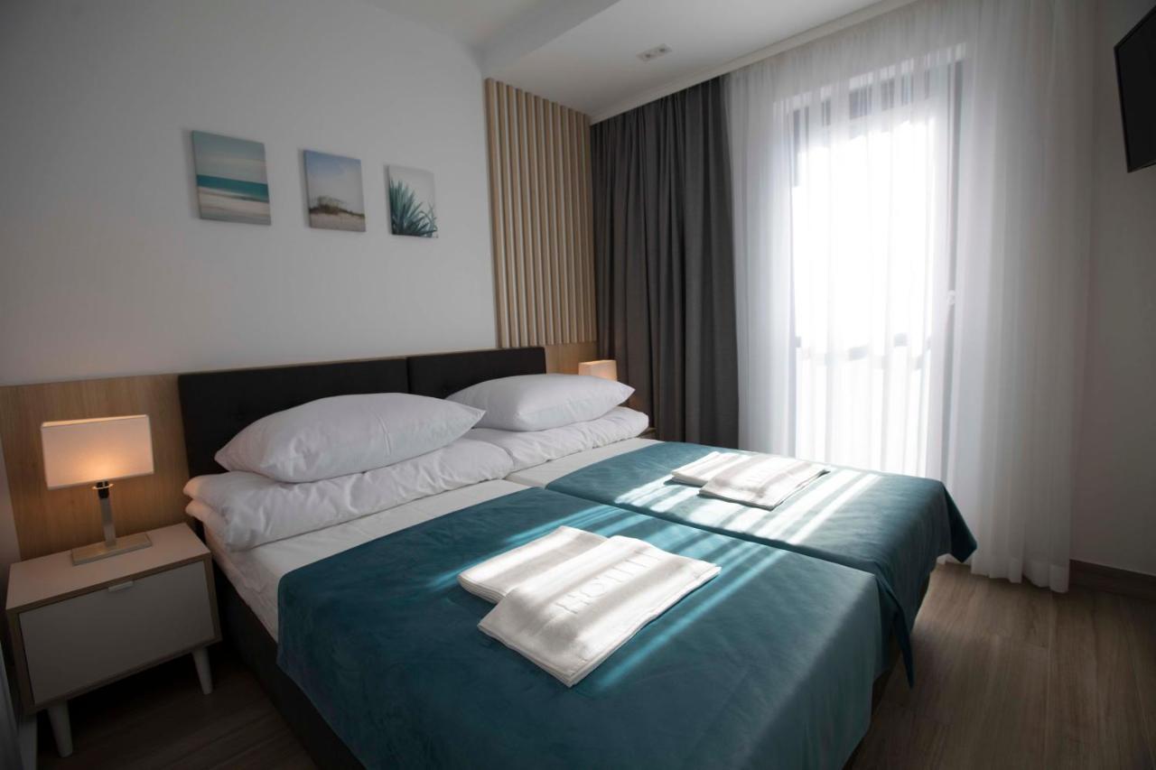 Willa Przy Porcie - Apartamenty Z Aneksami Kuchennymi อุสตกา ภายนอก รูปภาพ