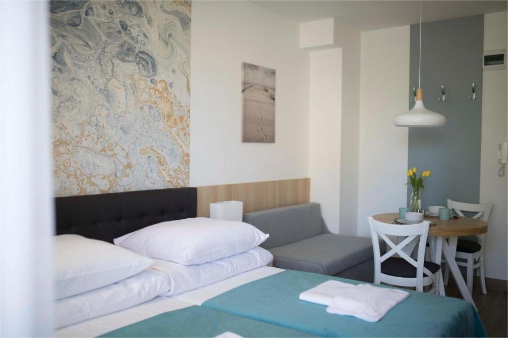 Willa Przy Porcie - Apartamenty Z Aneksami Kuchennymi อุสตกา ภายนอก รูปภาพ
